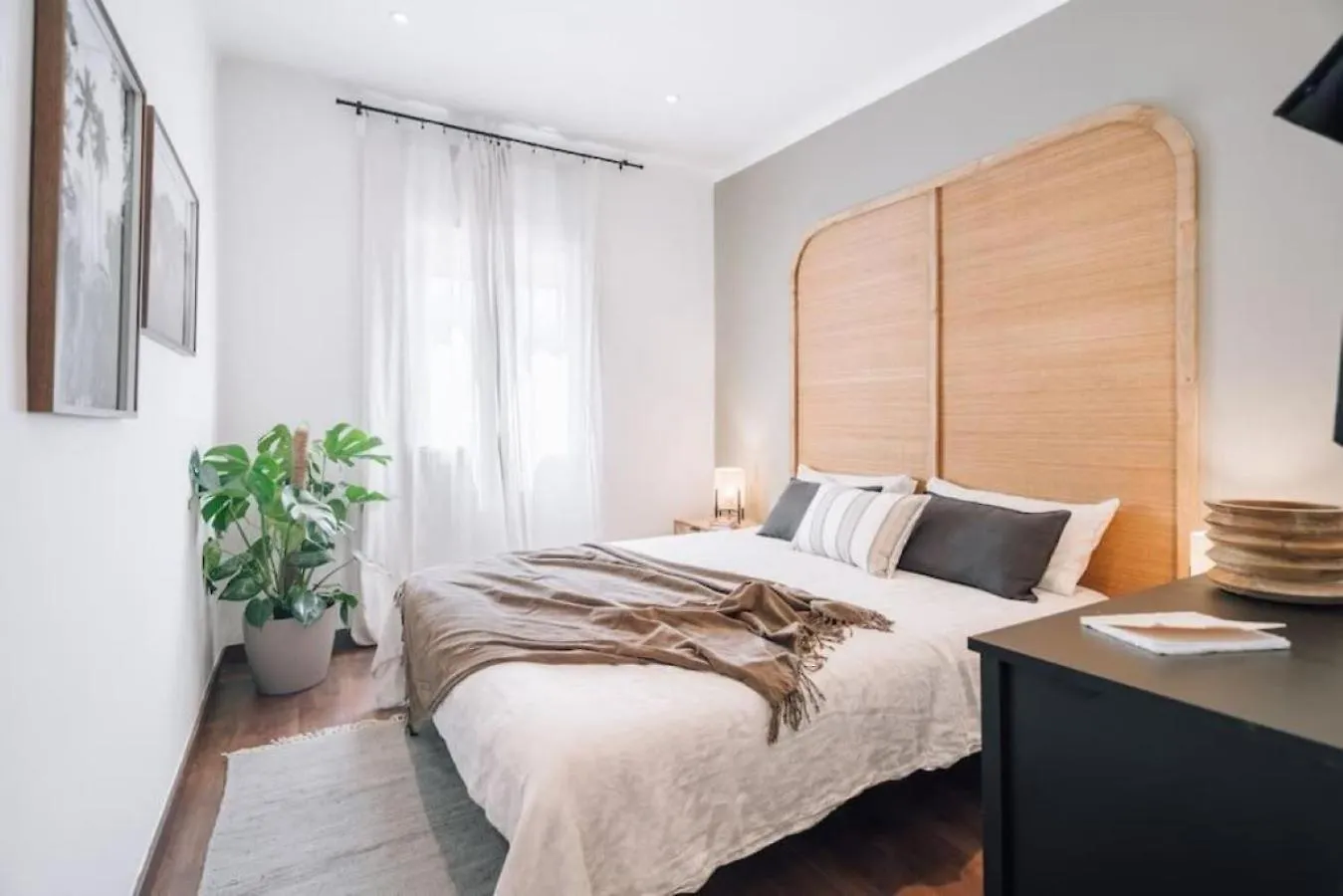 Bolia - 2 Bedroom And Terrace In Eixample Esquerra Barcellona